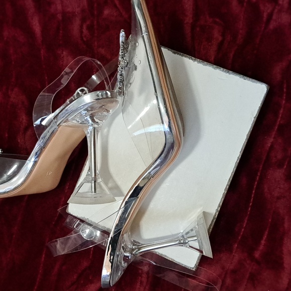 Women's Pointed Toe Special Occasion Shoes - Picture 5 of 6